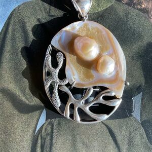 Genuine Pearl “Beach lovers” Pendant